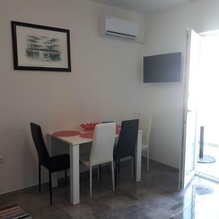 Apartmani Korina Starigrad Paklenica Dış mekan fotoğraf