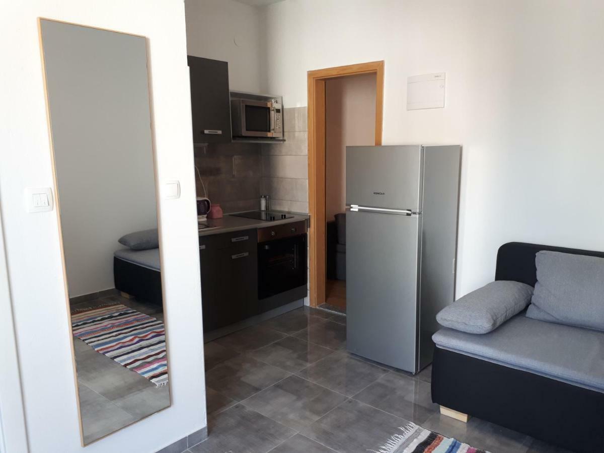 Apartmani Korina Starigrad Paklenica Dış mekan fotoğraf