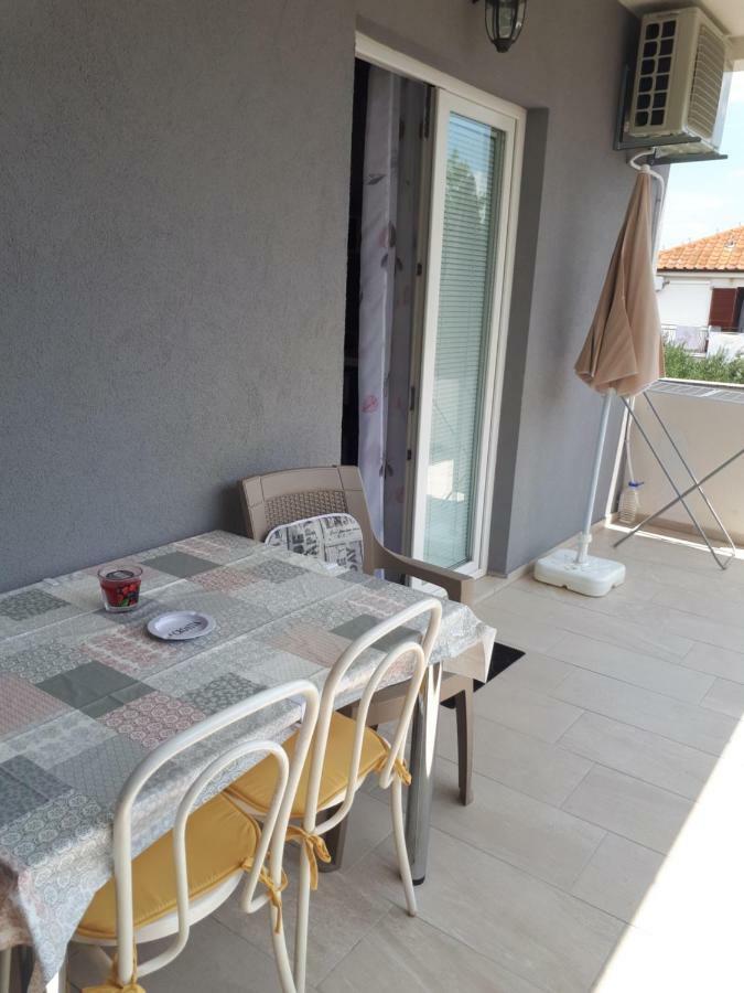 Apartmani Korina Starigrad Paklenica Dış mekan fotoğraf