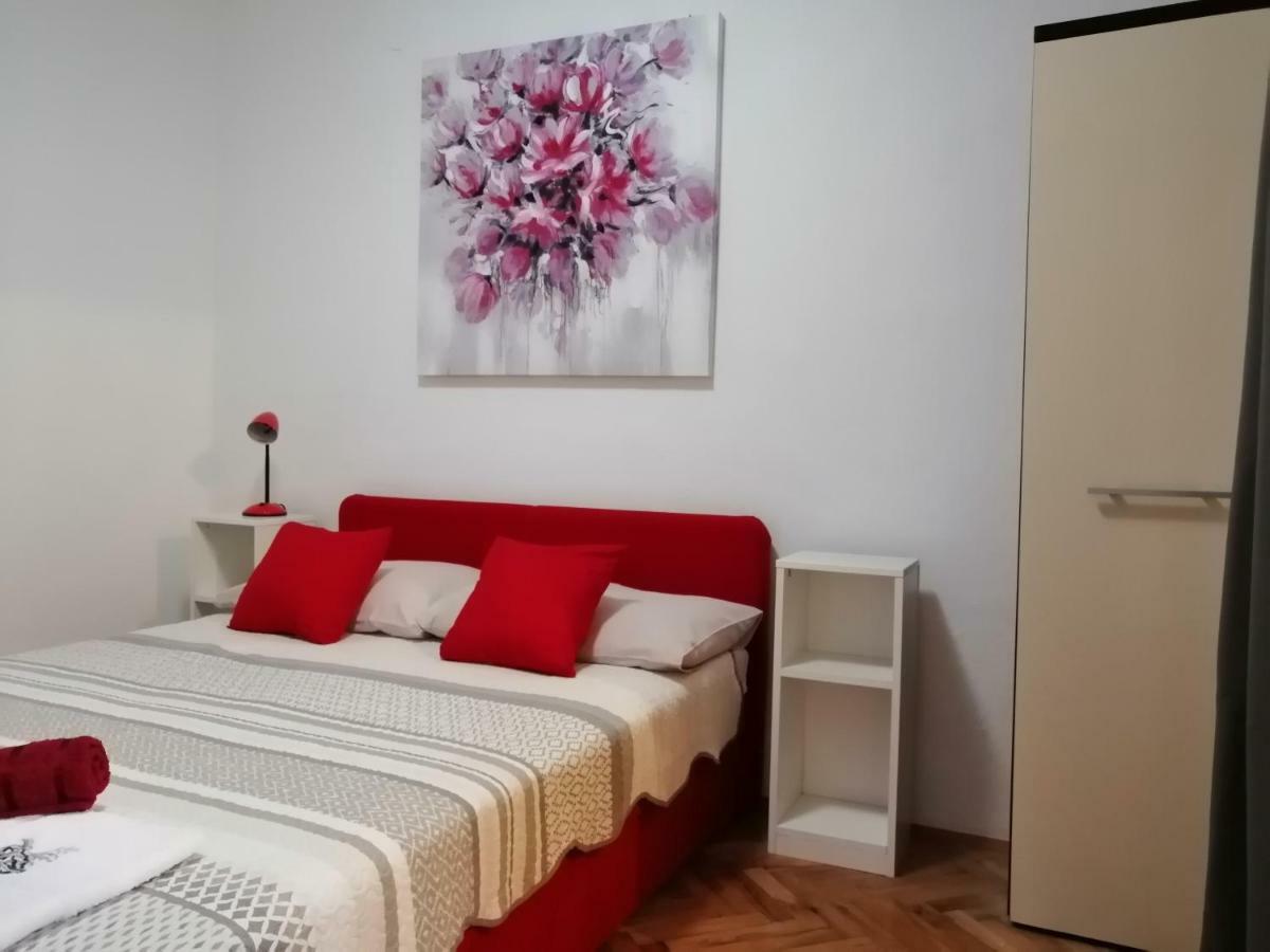 Apartmani Korina Starigrad Paklenica Dış mekan fotoğraf