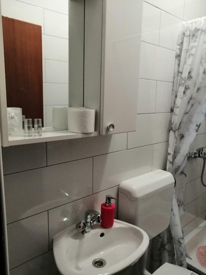 Apartmani Korina Starigrad Paklenica Dış mekan fotoğraf